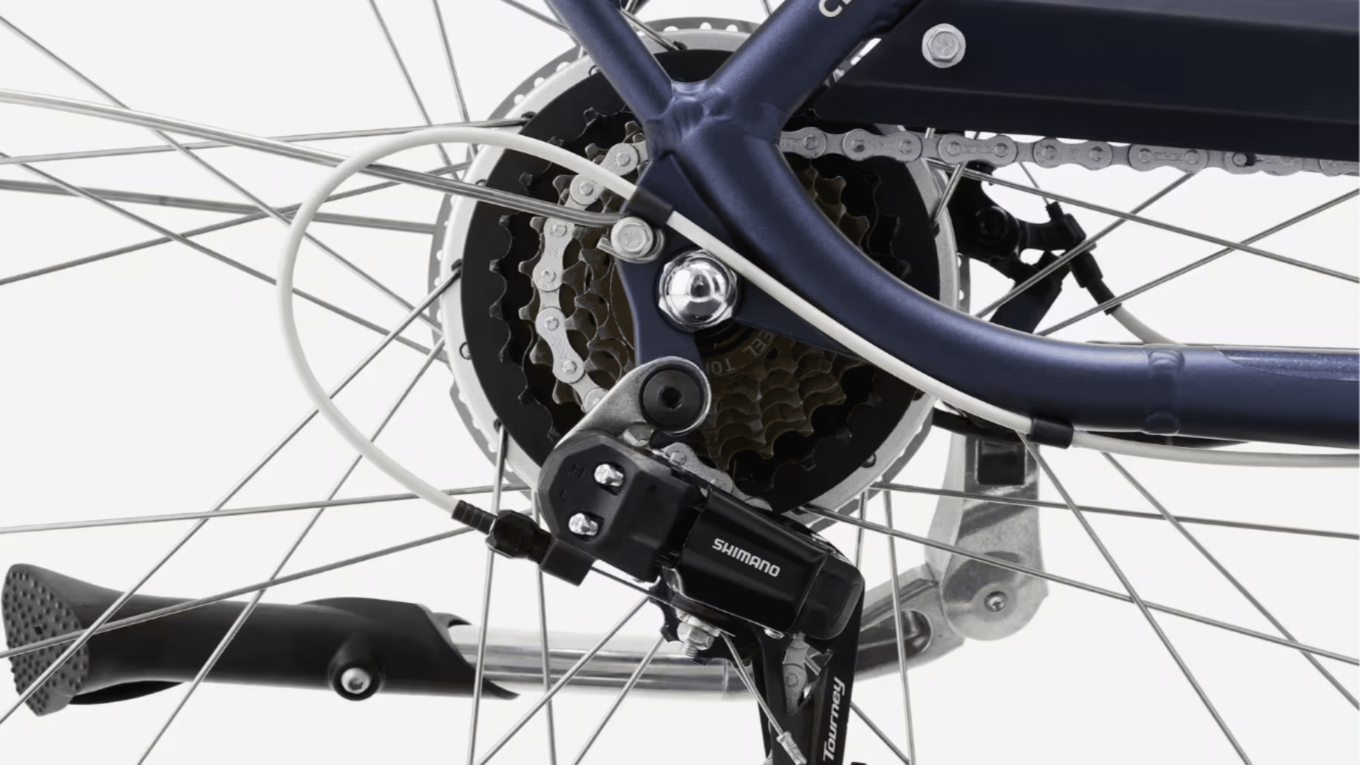 transmission mono-plateau de 42 dents associé à une cassette Shimano TZ500 à 7 vitesses du Elops 900 E