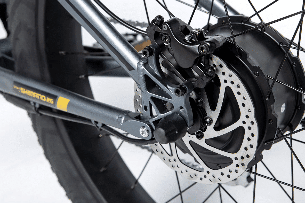 Freins à disques hydrauliques de 180 mm du Moma Bikes E-Fat Pro 26
