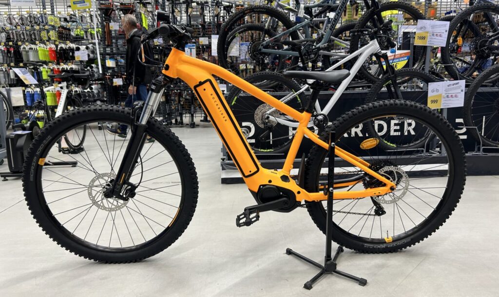 Que vaut le vélo VTT électrique semi-rigide Rockrider E-EXPL 520 Decathlon ? Notre avis complet