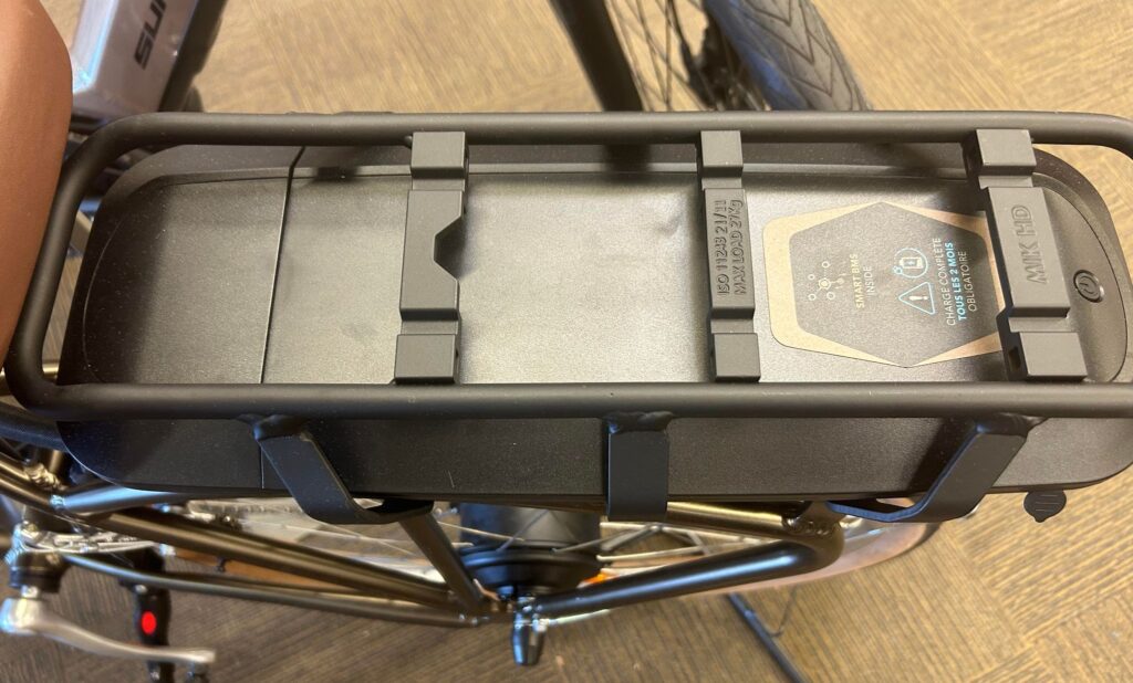 batterie intégrée au porte-bagages de 345 Wh du Nakamura Classic LTD