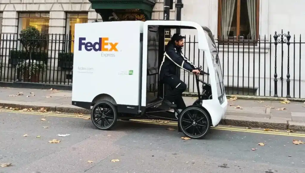L’entreprise de livraison FedEx développe sa flotte de vélo cargo pour livrer ses clients