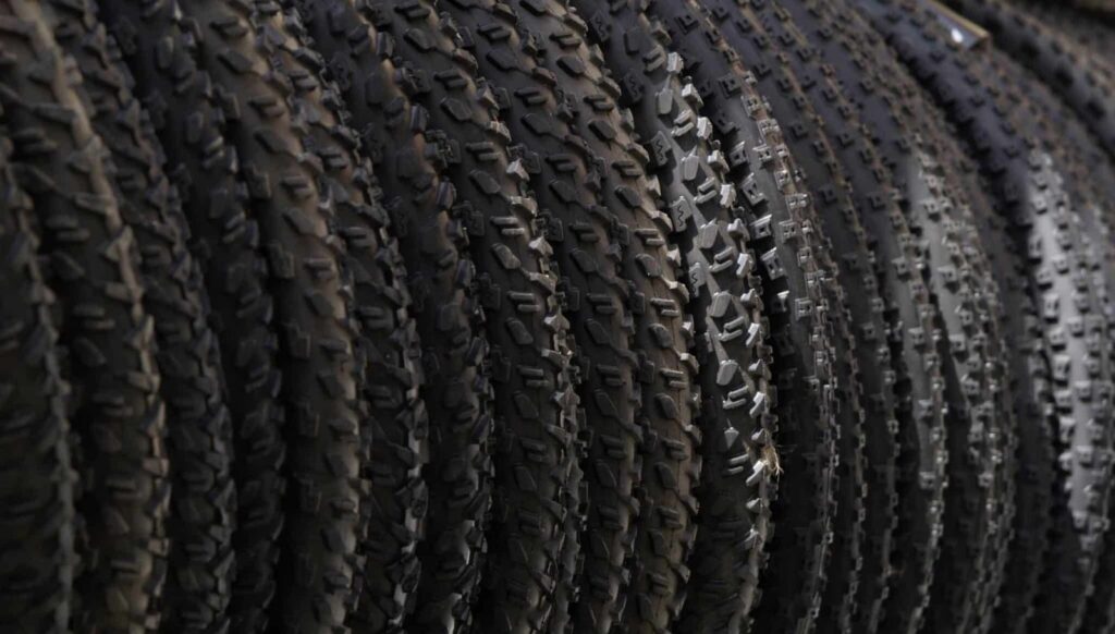 L’UE impose des règles strictes sur les pneus importés pour stopper la déforestation mondiale