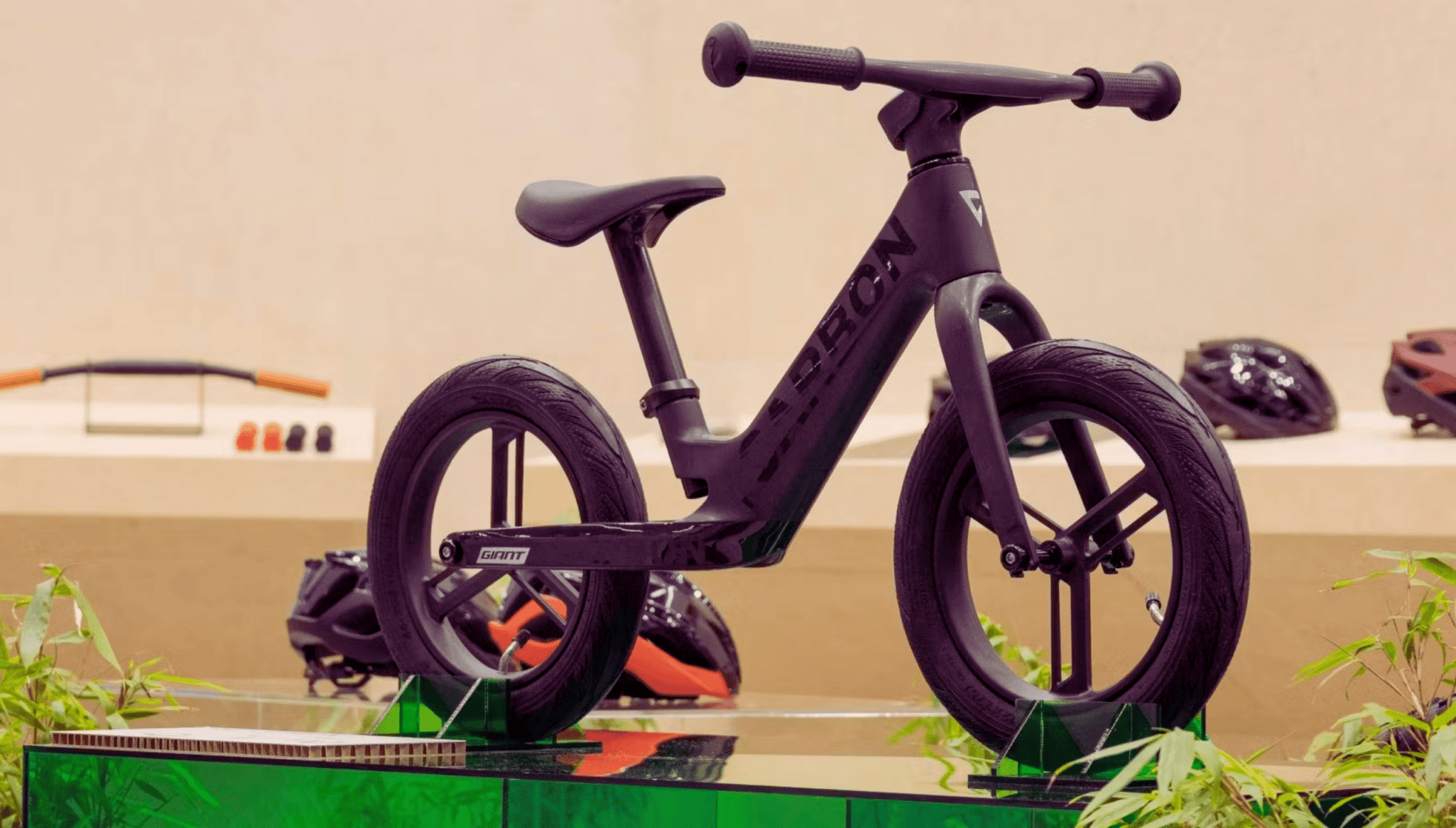 Giant Group révolutionne la fibre de carbone recyclée avec le vélo Pre rCarbon pour ses vélos