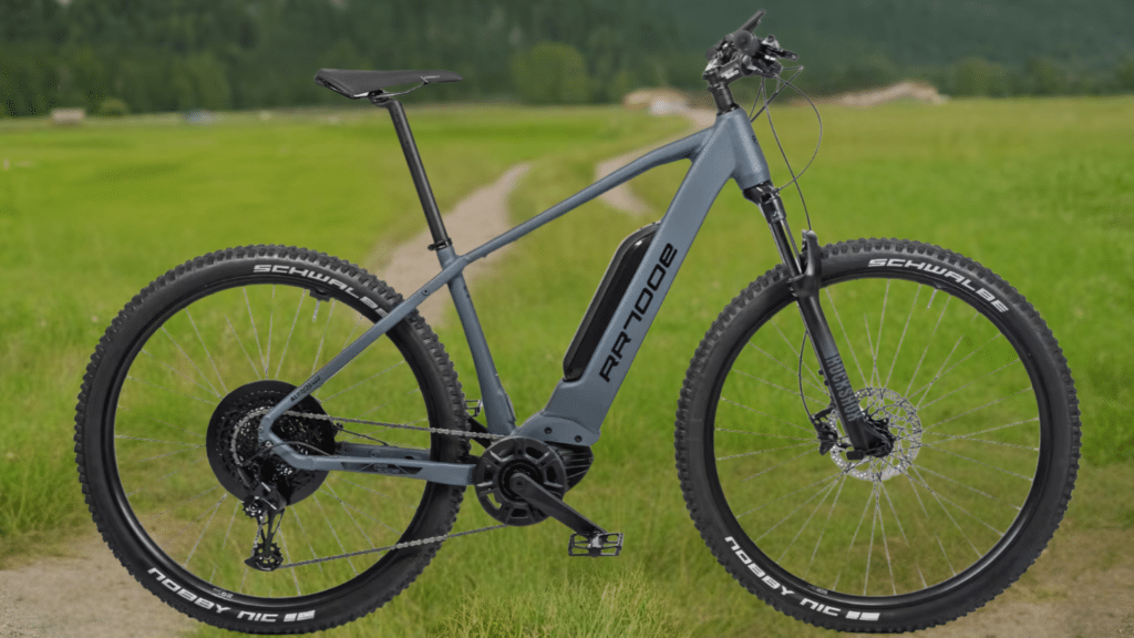 Decathlon RR700e : un VTT électrique semi-rigide avec une assistance Bosch performante