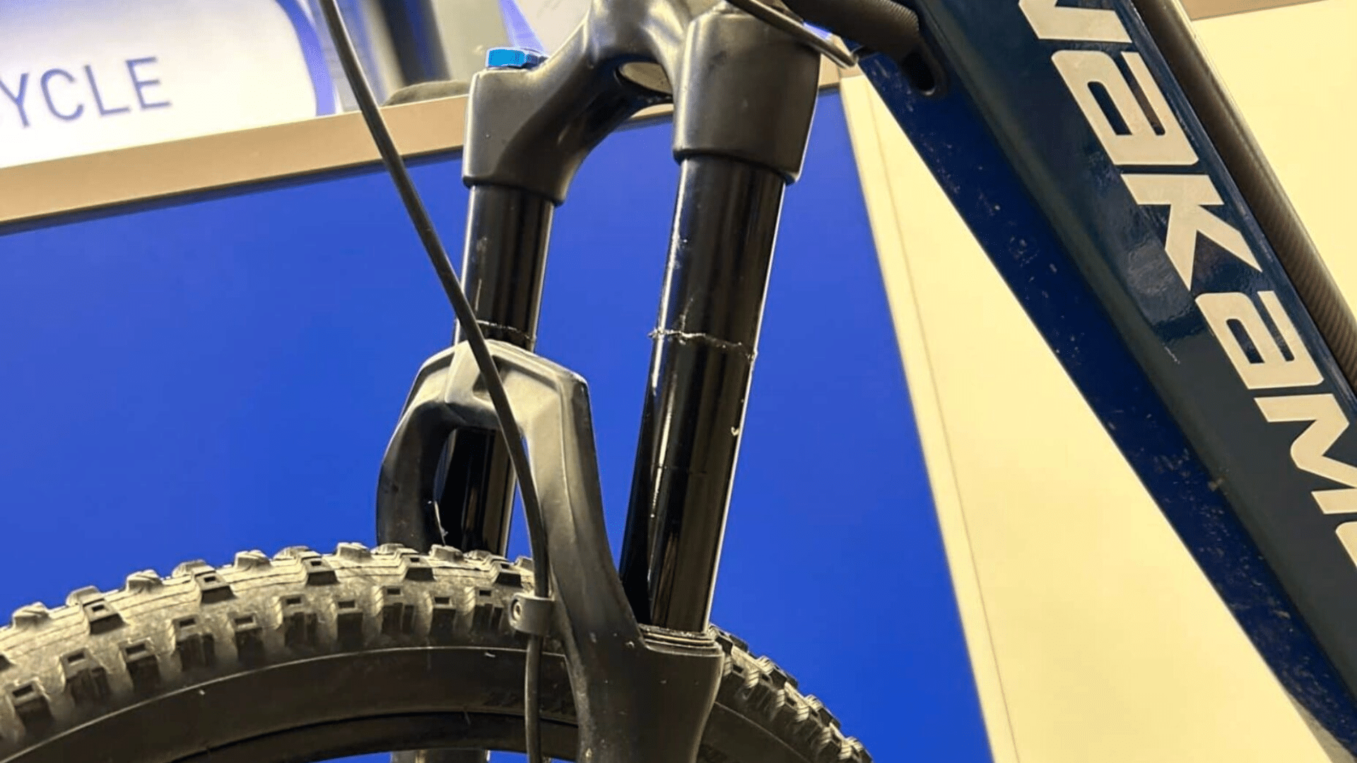 Fourche Boost de 130 mm de débattement du Nakamura E-Summit 740 Open