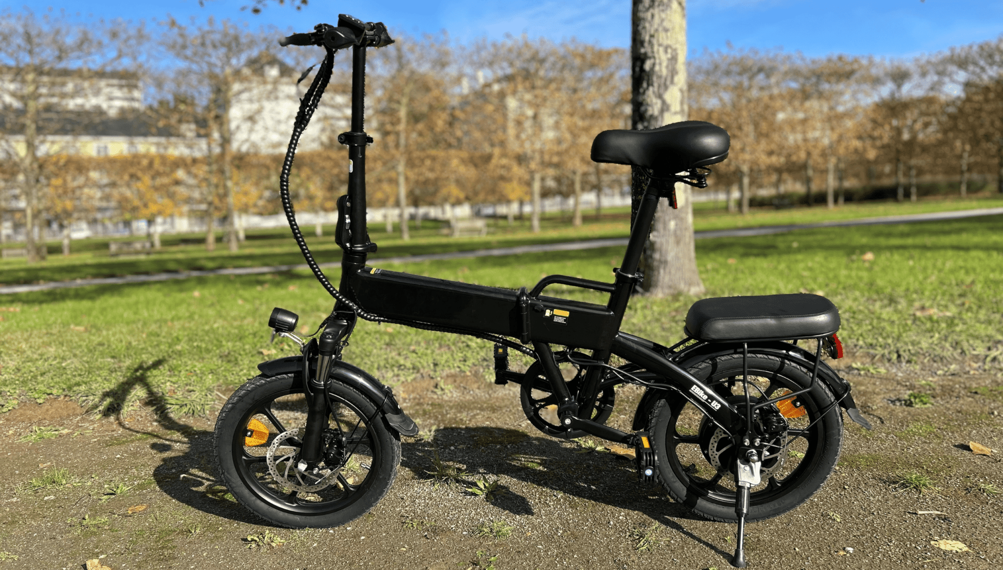 Test - Isinwheel U3, le vélo électrique pliant qui a tout d'un grand