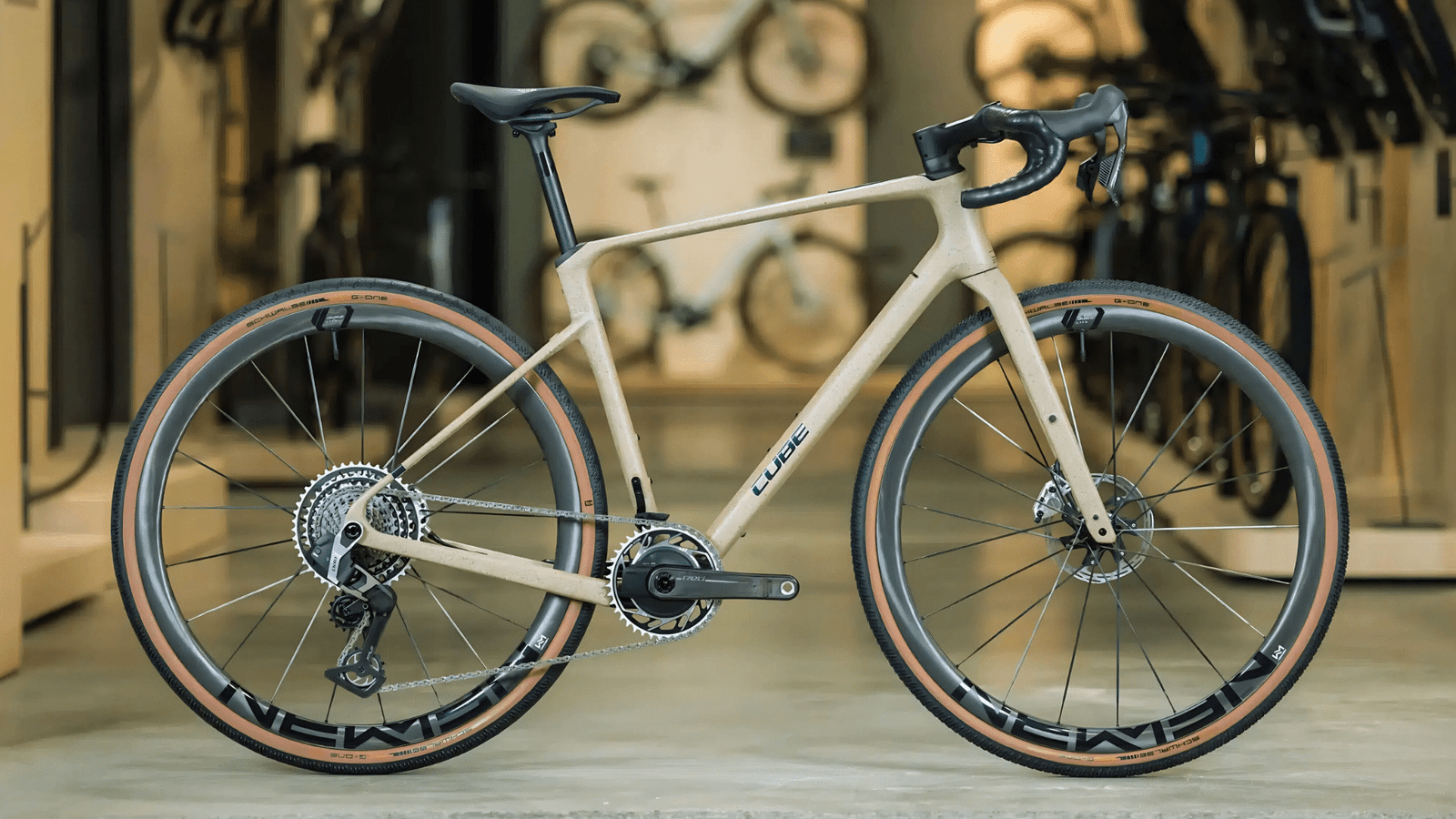 vélo gravel Cube 2025 Nuroad