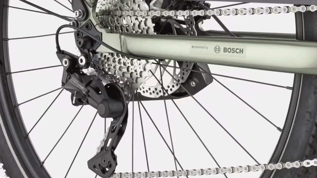 Dérailleur arrière Shimano CUES U6000, 10 vitesses du Cannondale Tesoro Neo X 2