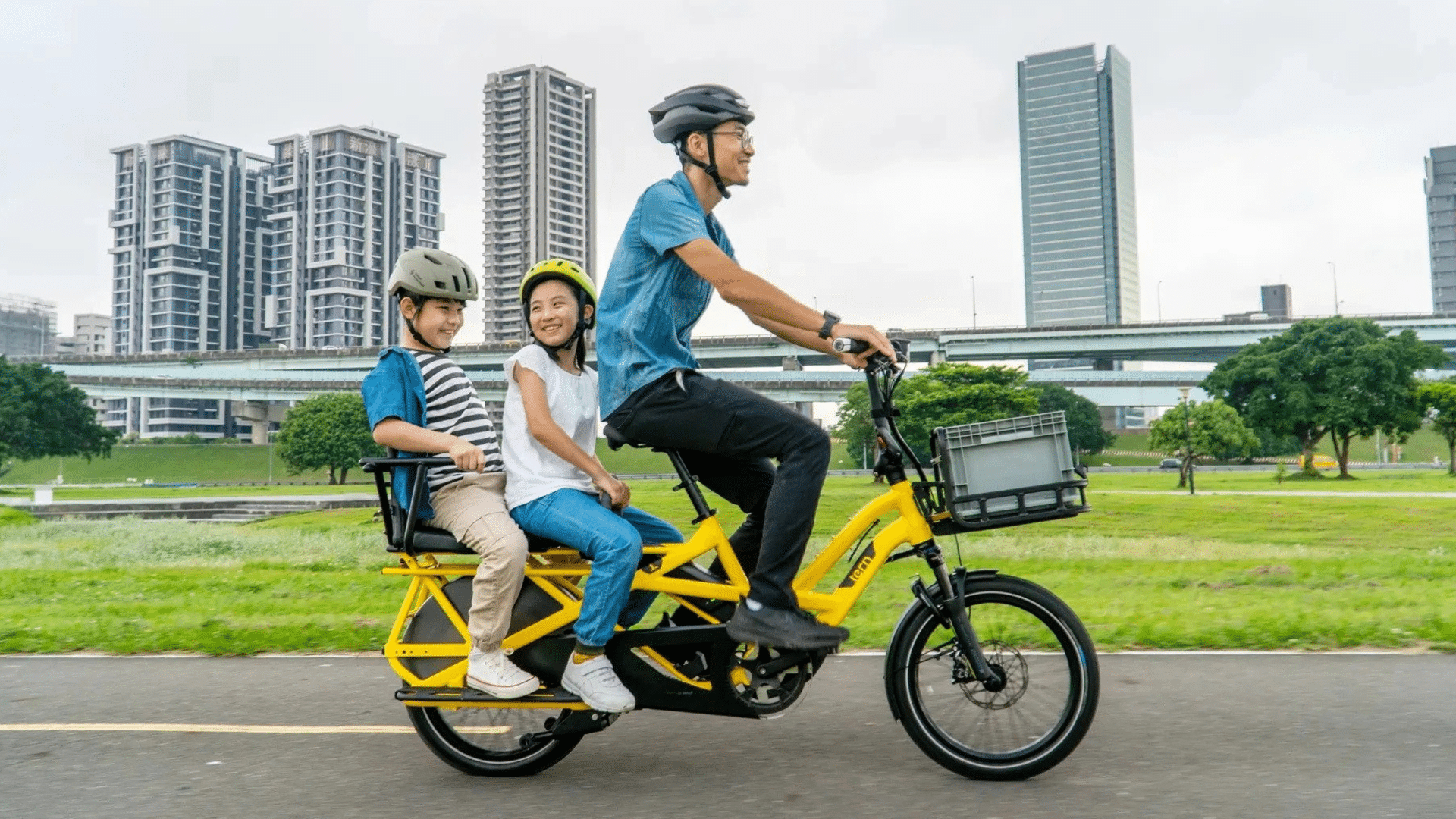Vélo électrique Tern en situation urbaine, illustrant le programme de transfert de garantie