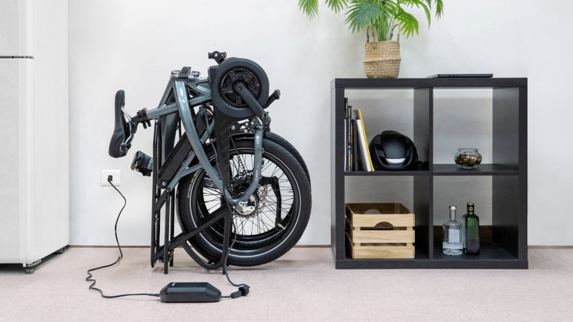 Tern Vektron 2025 certifié EN 15194 et UL 2849, garantie 10 ans cadre et fourche, pièces disponibles 7 ans.