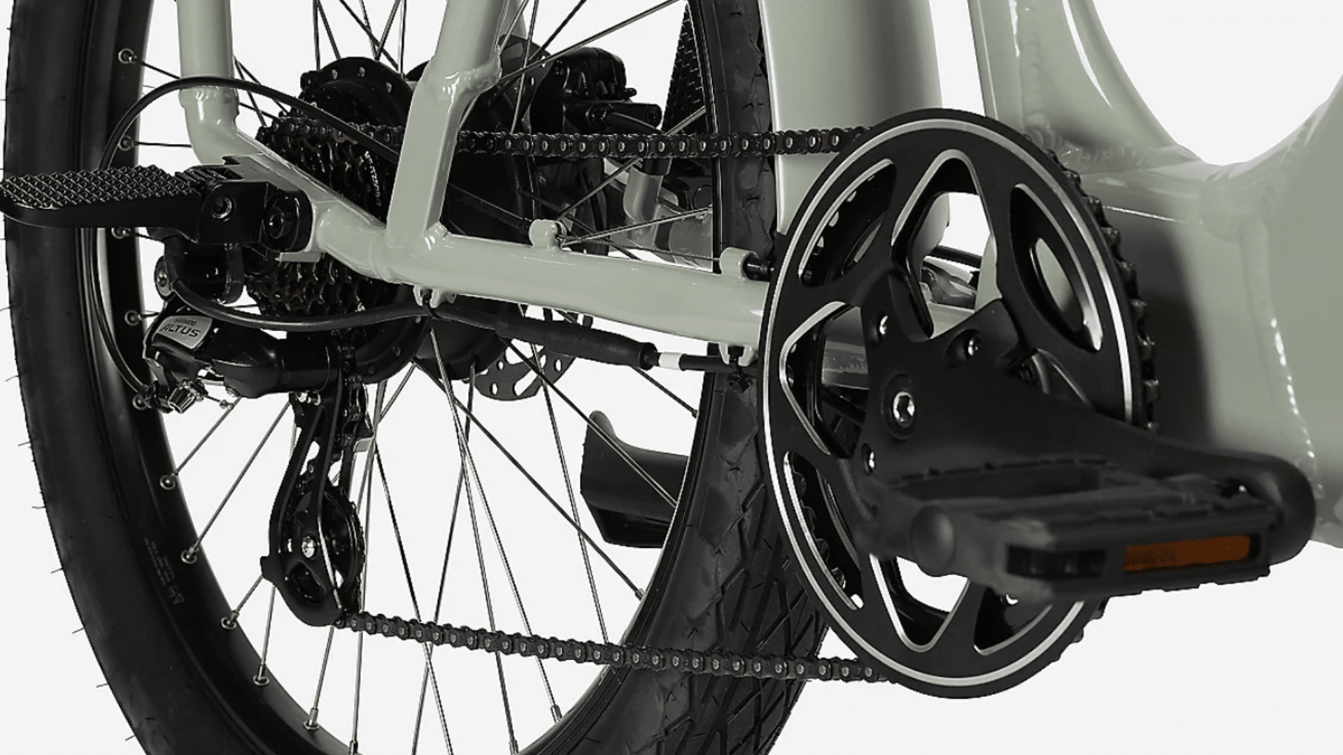 Transmission Shimano Altus 7 vitesses du Nakamura CROSSCITY avec commandes au guidon