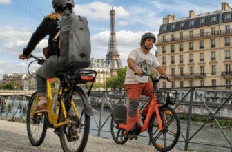 Voi et eBikeLabs présentent à Paris leurs vélos électriques intelligents pour une mobilité urbaine durable
