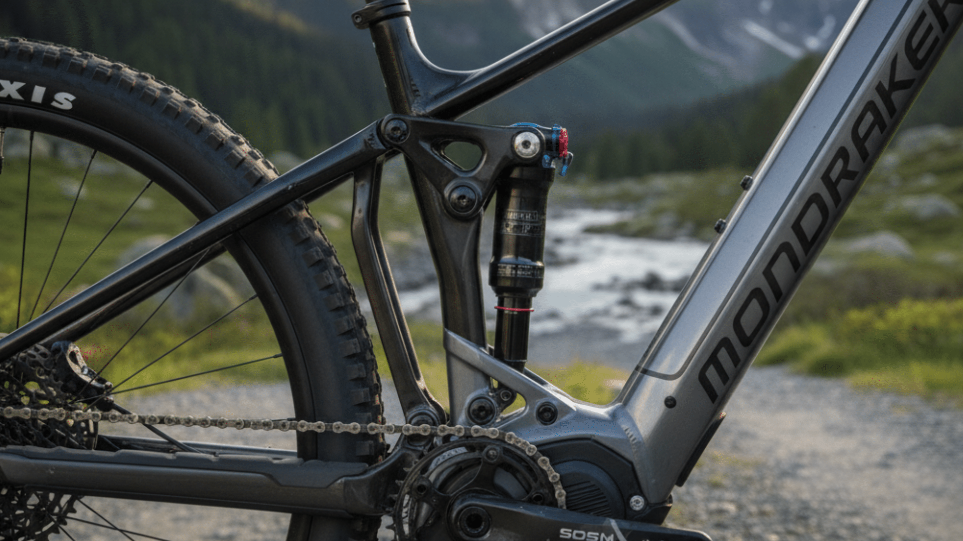 Cadre aluminium Stealth Evo et suspension Zero du Mondraker Chaser 2025 avec fourche RockShox Psylo Silver 160 mm