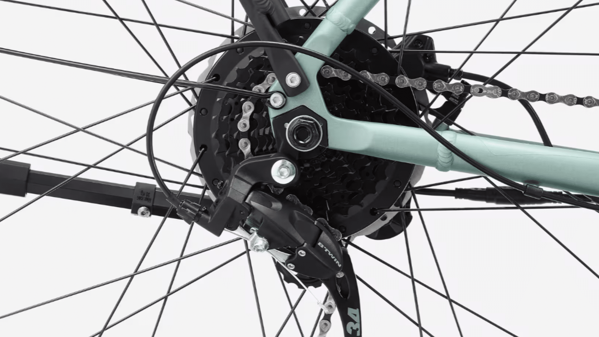 Transmission 1x8 vitesses Microshift du Elops LD 500, assurant des passages de vitesses fluides et précis sur tous types de reliefs.