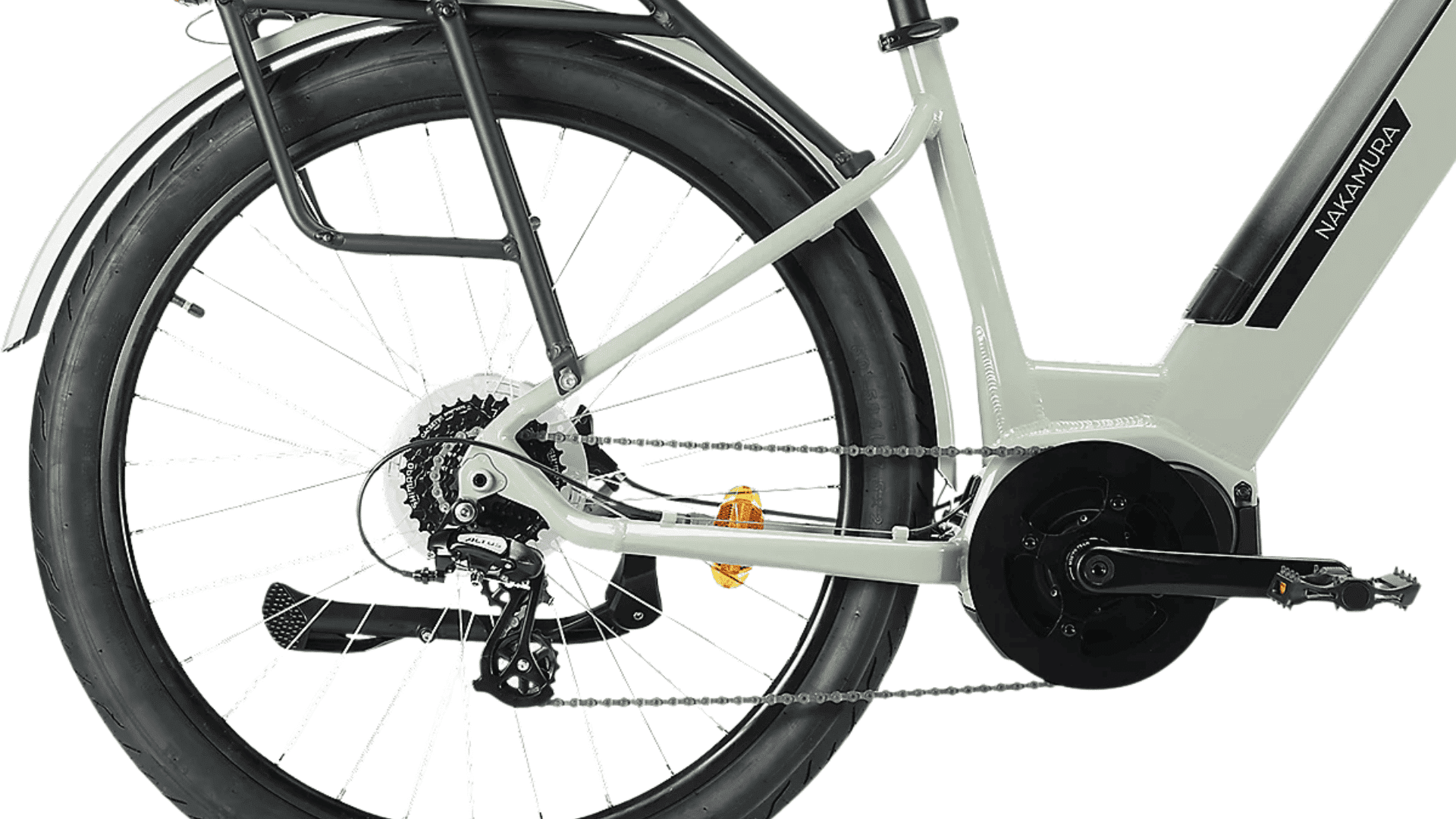 Arrière du Nakamura CROSSOVER V LTD présentant le dérailleur, la roue 27,5 pouces et le porte-bagages