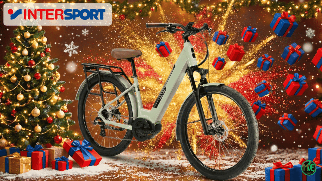 VTC électrique Nakamura CROSSOVER V LTD en promotion de Noël chez Intersport, entouré de cadeaux et décorations festives