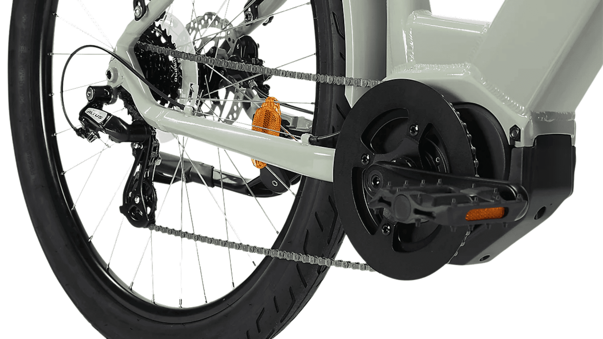 Détail de la transmission du Nakamura CROSSOVER V LTD avec pédalier, chaîne et derailleur