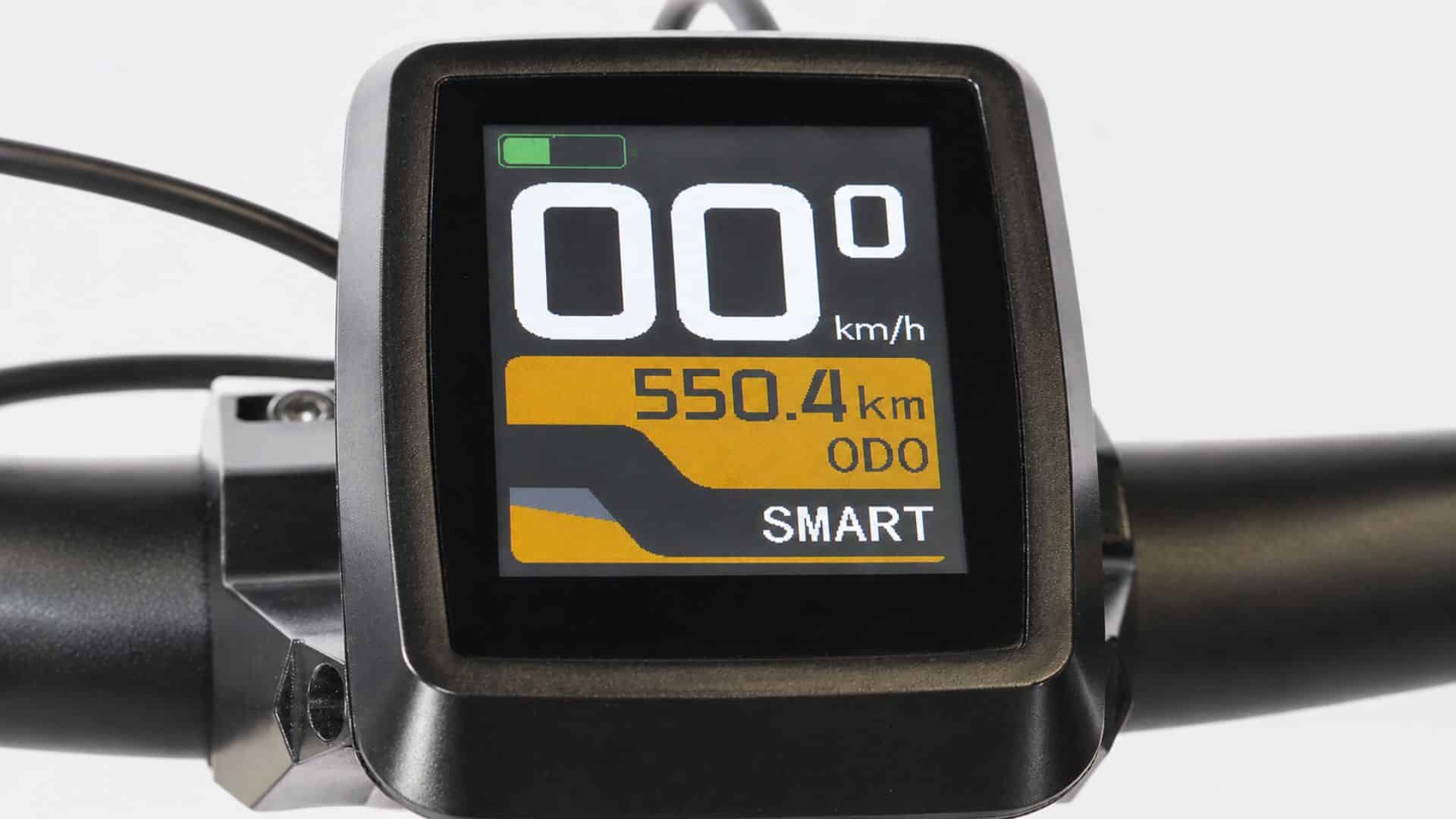 Écran TFT couleur au cintre du Nakamura E-Summit 960